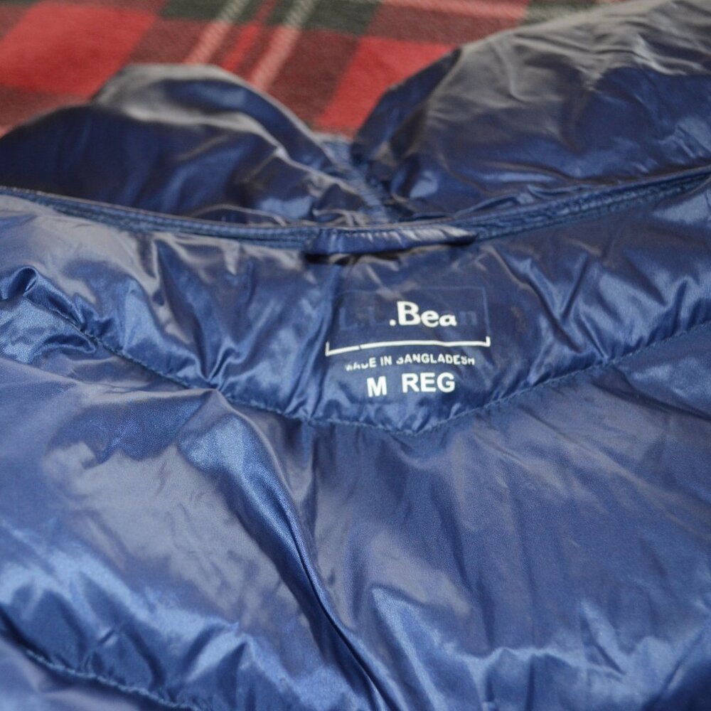 LL Bean down ultralight puffer coat, size M, blue Downtek - Picture 7 of 10